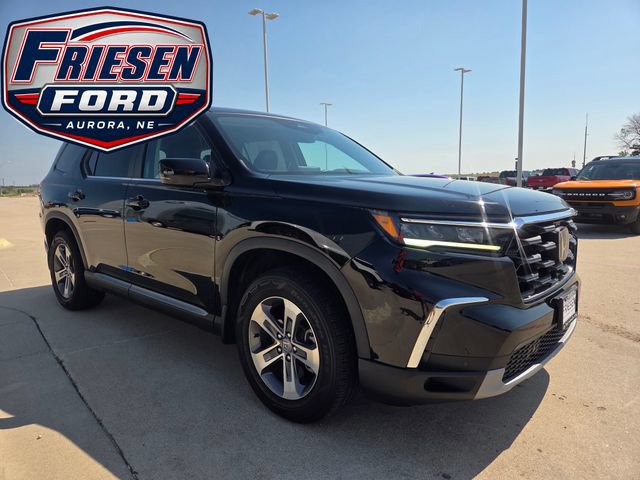 Used 2025 Honda Pilot EX-L image 3