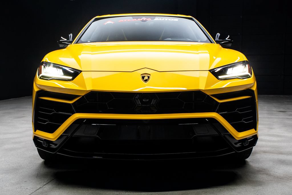 Used 2022 Lamborghini Urus AWD/4WD image 3