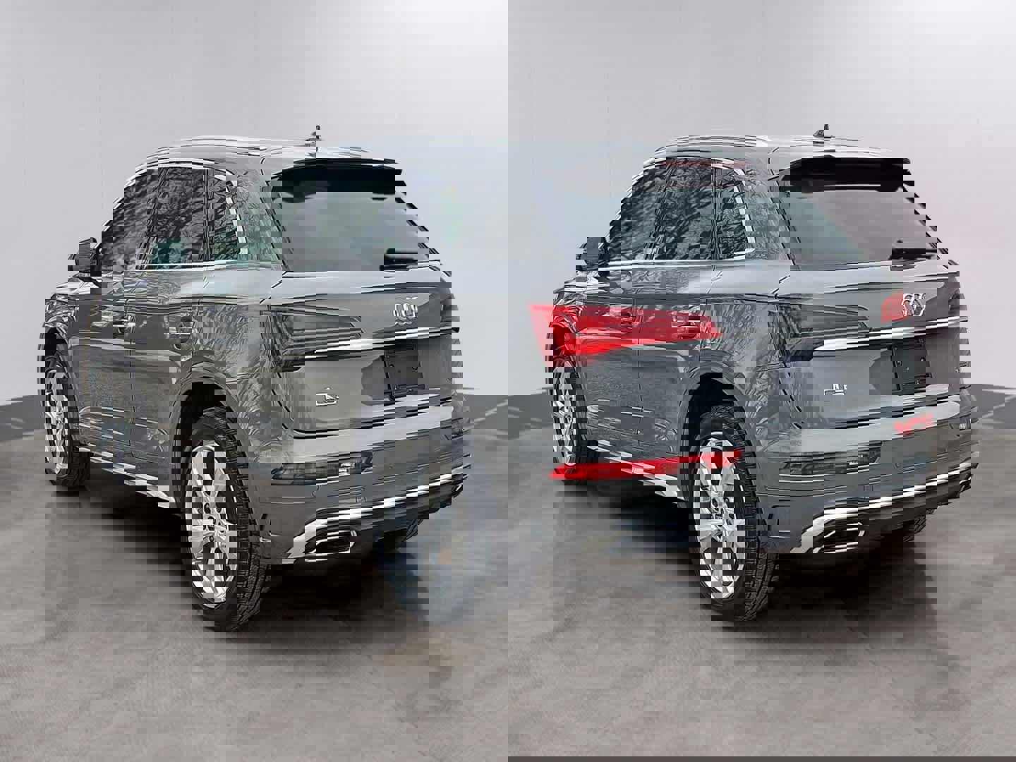 Used 2023 Audi Q5 2.0T Premium Plus w/ Premium Plus Package image 5