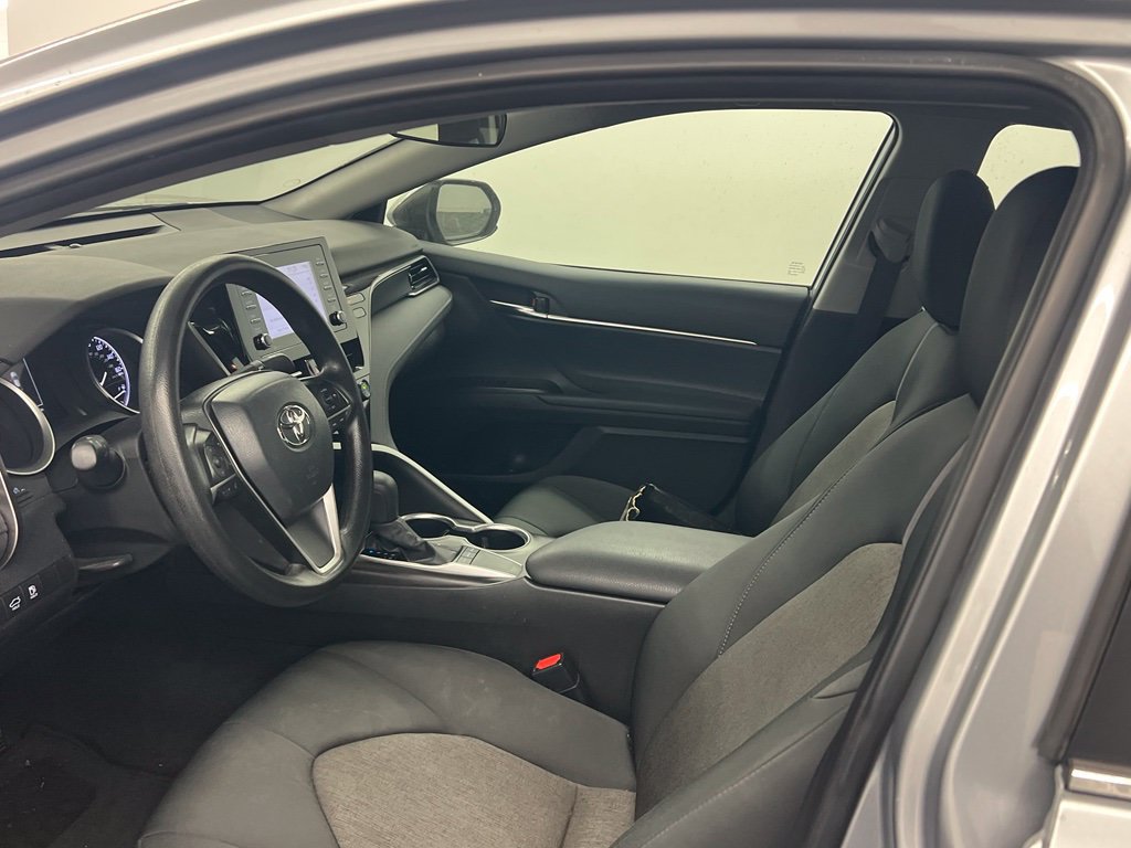 Used 2024 Toyota Camry LE FWD image 9