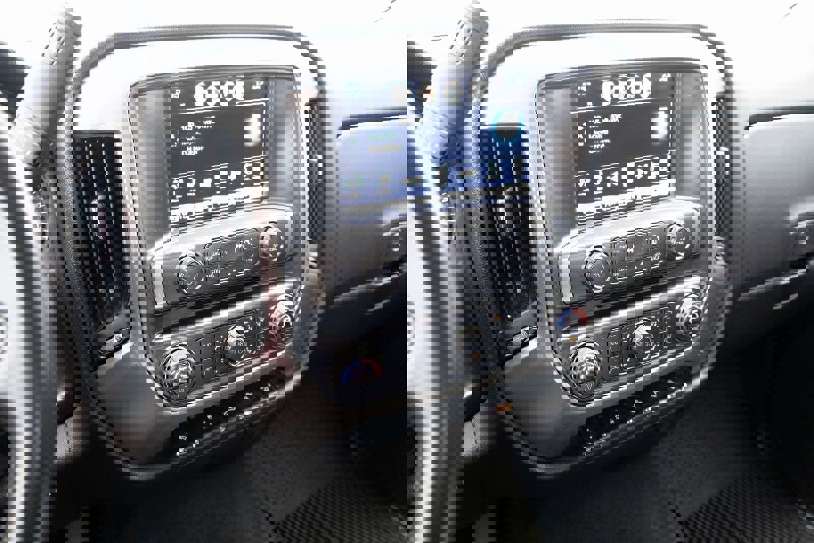 Used 2018 Chevrolet Silverado 1500 LT image 3