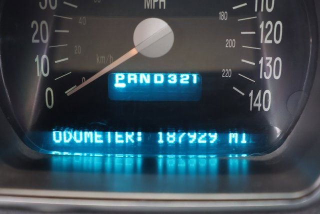 Used 2004 Chevrolet SSR w/ Preferred Equipment Group image 17