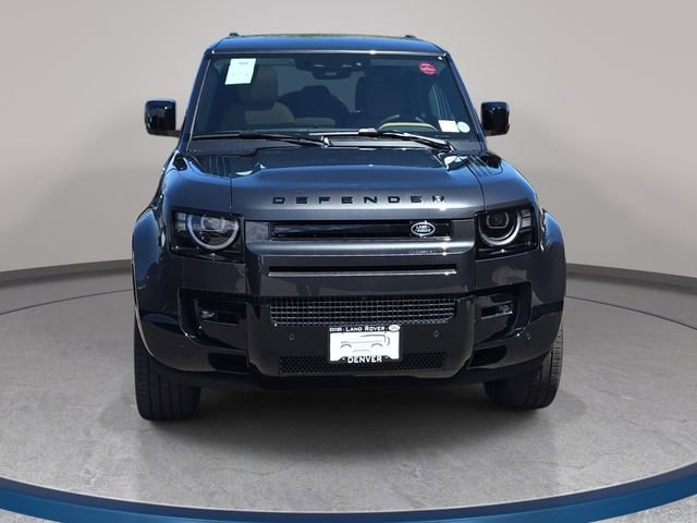 New 2026 Land Rover Defender 110 X-Dynamic SE image 2