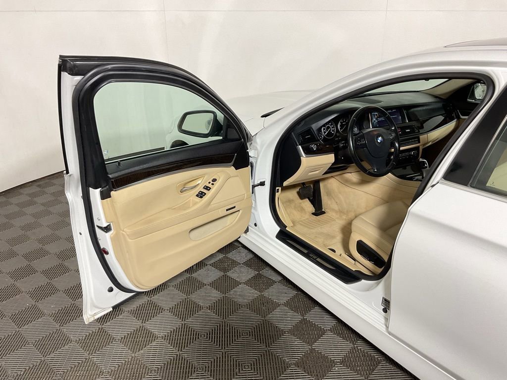 Used 2014 BMW 528i xDrive Sedan image 20