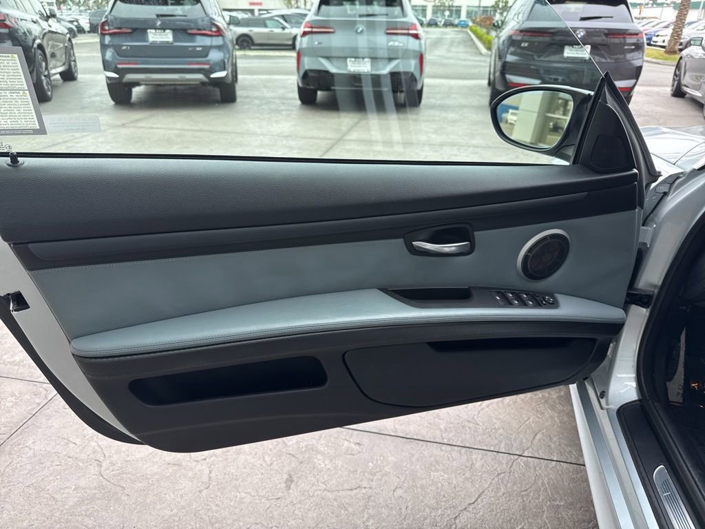 Used 2013 BMW M3 Convertible image 8