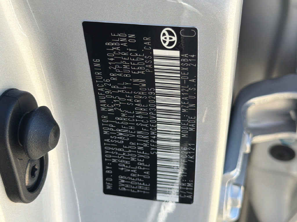New 2027 Toyota Corolla SE w/ SE Package FWD image 32