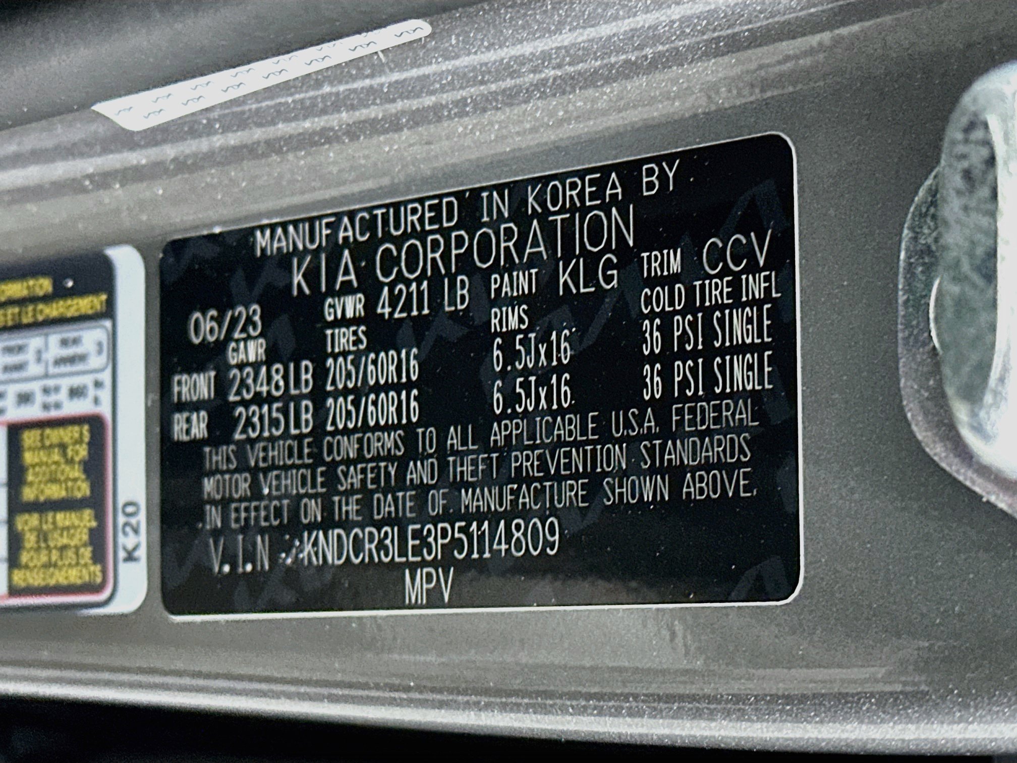 Used 2023 Kia Niro EX FWD image 12