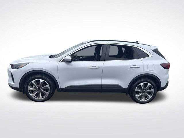 Used 2025 Ford Escape Platinum AWD/4WD image 2