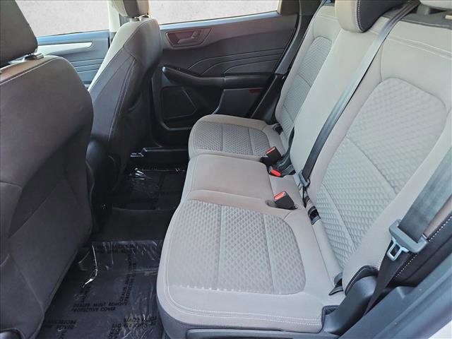 Used 2022 Ford Escape SE w/ SE Sport Appearance Package image 24
