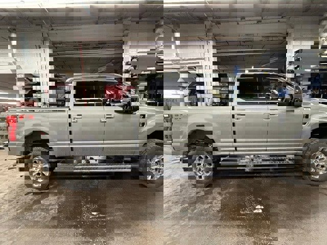 Used 2019 Ford F250 XLT w/ XLT Premium Package image 10