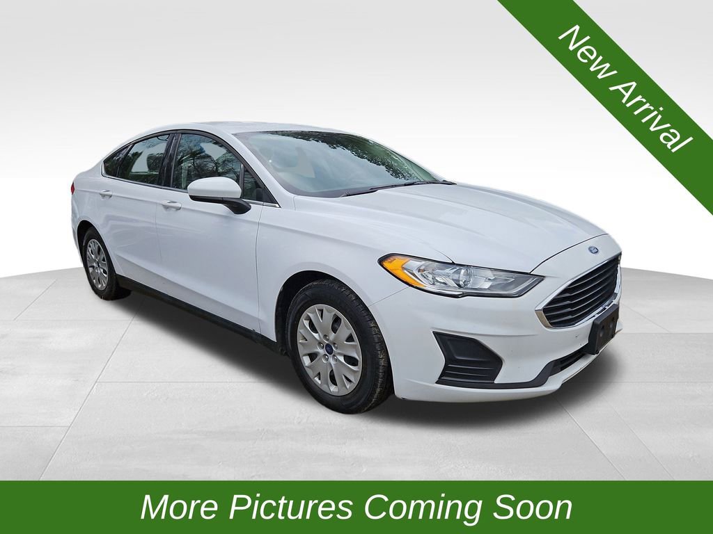 Used 2020 Ford Fusion S FWD image 1