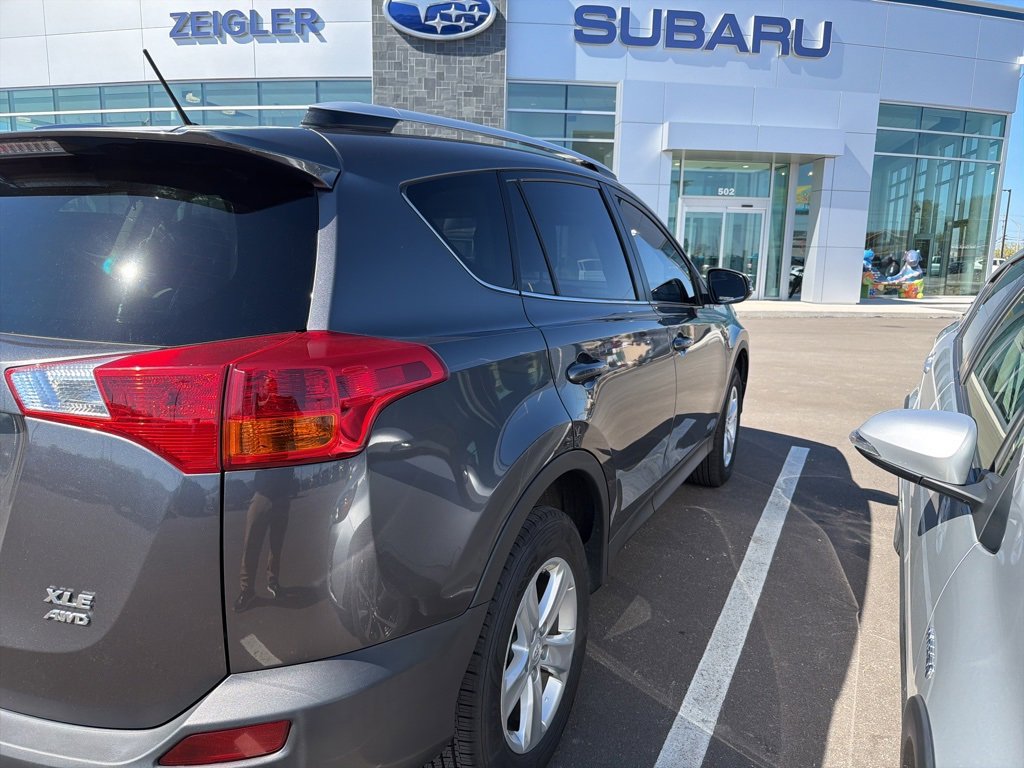 Used 2013 Toyota RAV4 XLE image 2