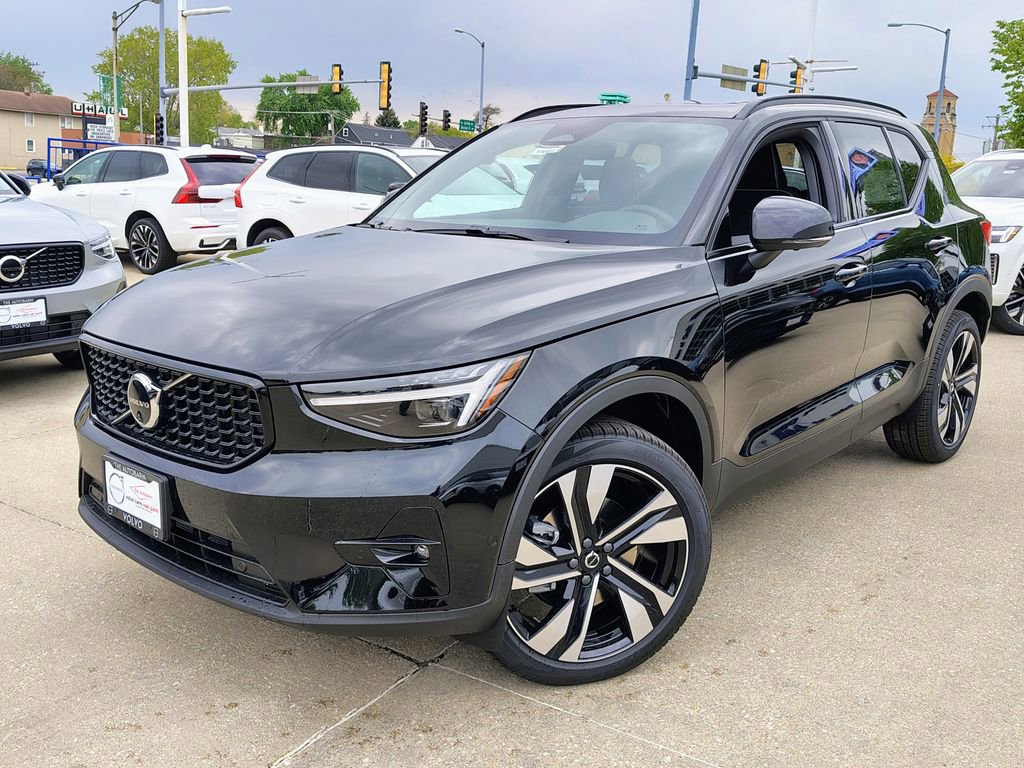 New 2026 Volvo XC40 B5 Ultra w/ Climate Package AWD/4WD image 2