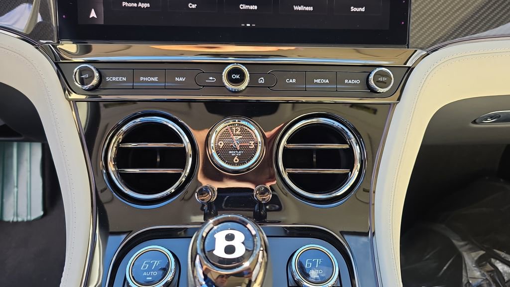New 2025 Bentley Continental GT image 28