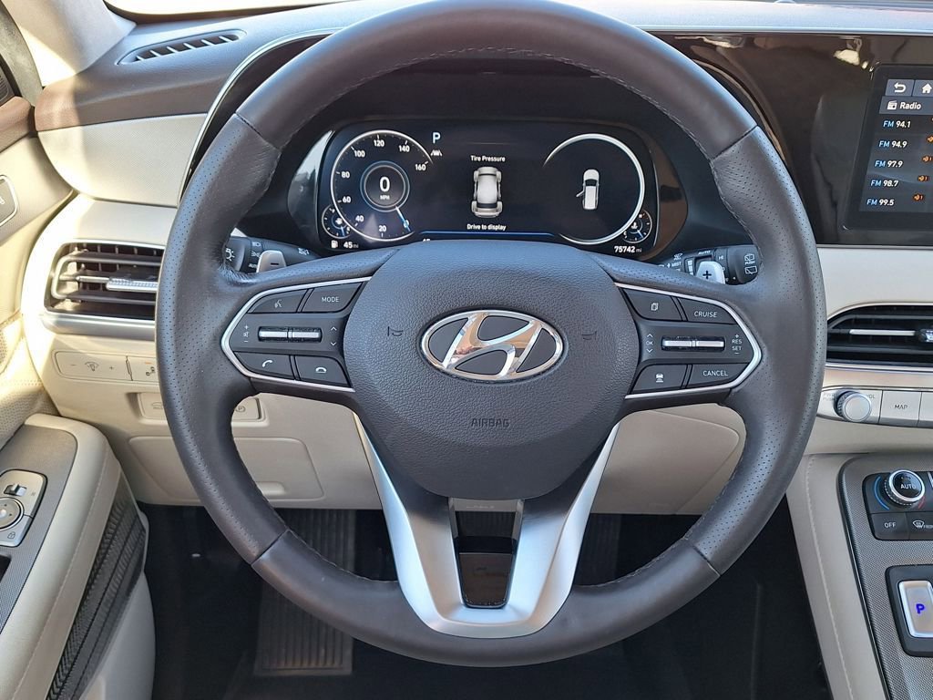 Used 2020 Hyundai Palisade Limited image 17