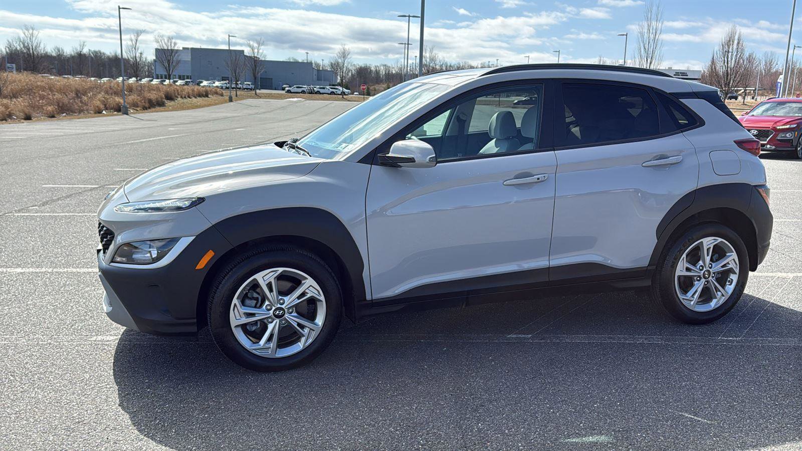 Used 2023 Hyundai Kona SEL image 12