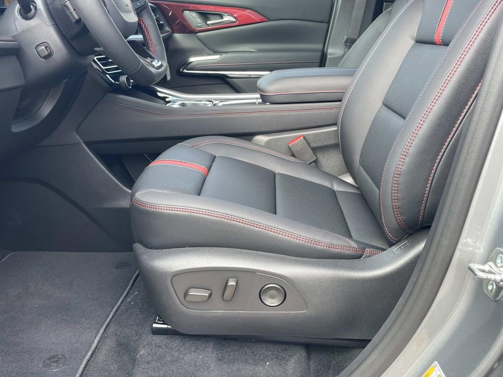 New 2026 Chevrolet Traverse RS image 20