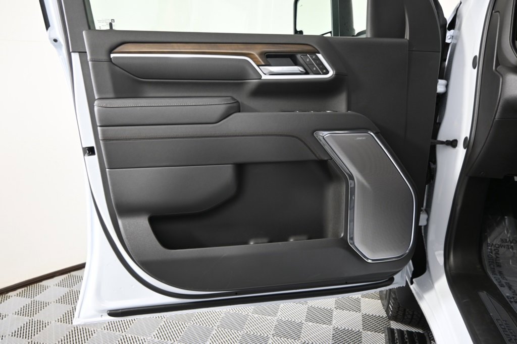 New 2026 Chevrolet Silverado 3500 High Country w/ High Country Premium Package image 18