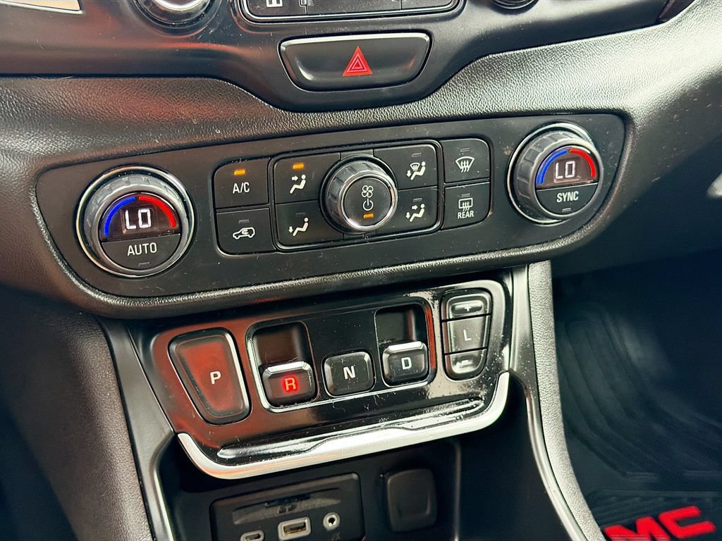 Used 2020 GMC Terrain SLT FWD image 17