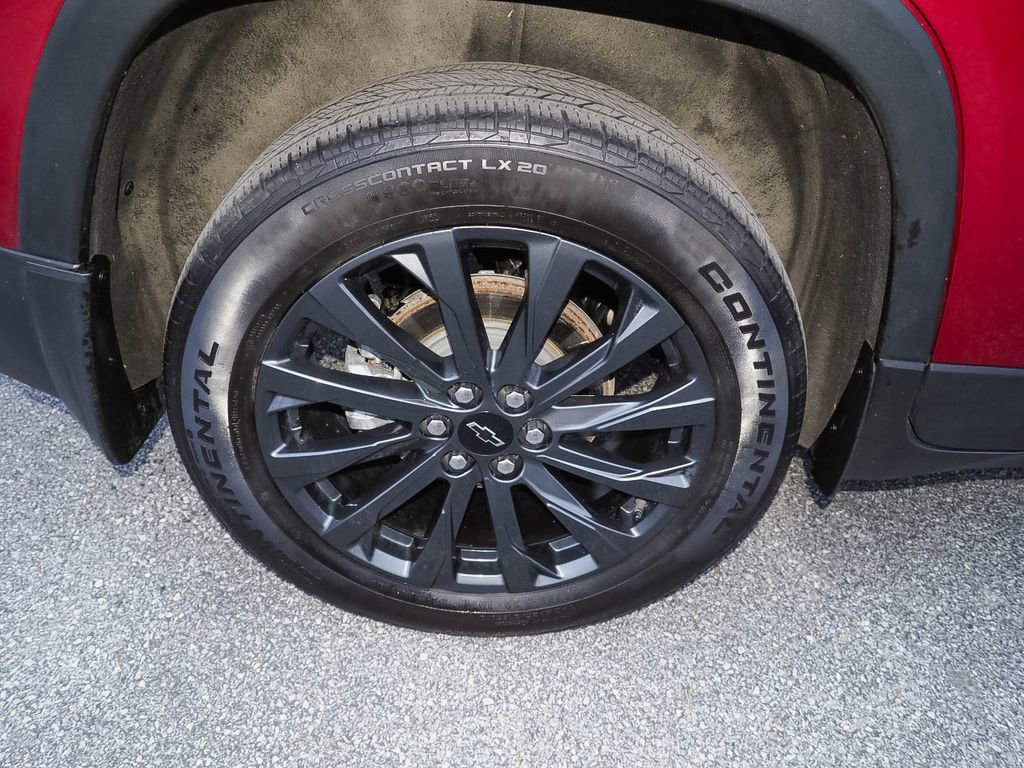 Used 2023 Chevrolet Traverse RS image 38