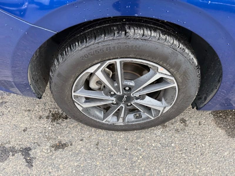 Certified 2023 Kia Forte LXS w/ LXS Technology Package image 16