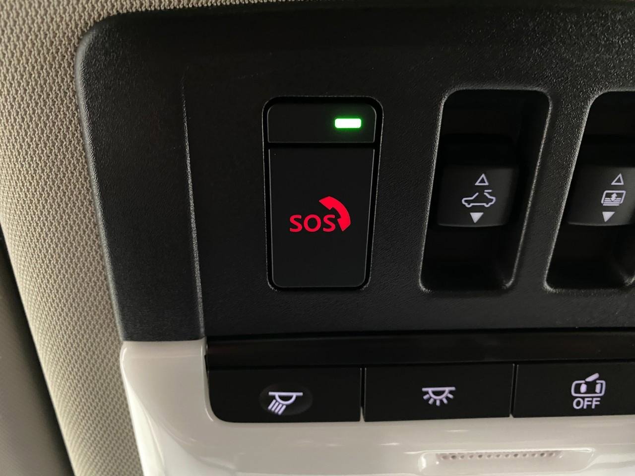 Used 2025 Nissan Rogue Platinum image 32