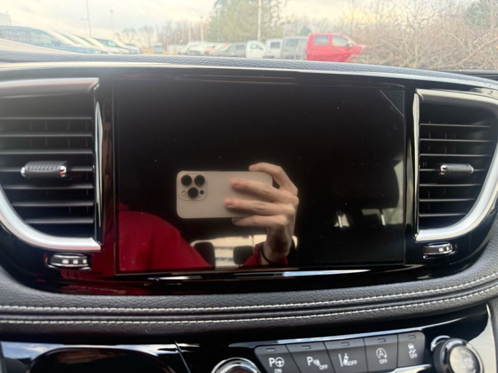 New 2025 Chrysler Pacifica Select image 61