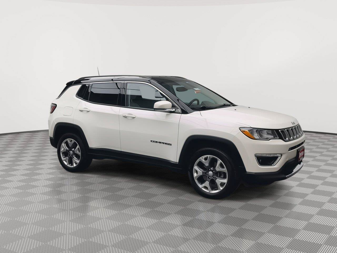 Used 2018 Jeep Compass Limited AWD/4WD image 36