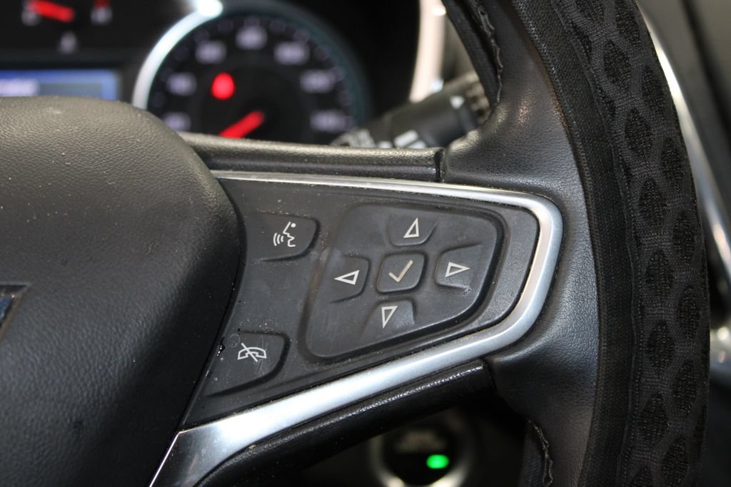 Used 2023 Chevrolet Equinox LT FWD image 14
