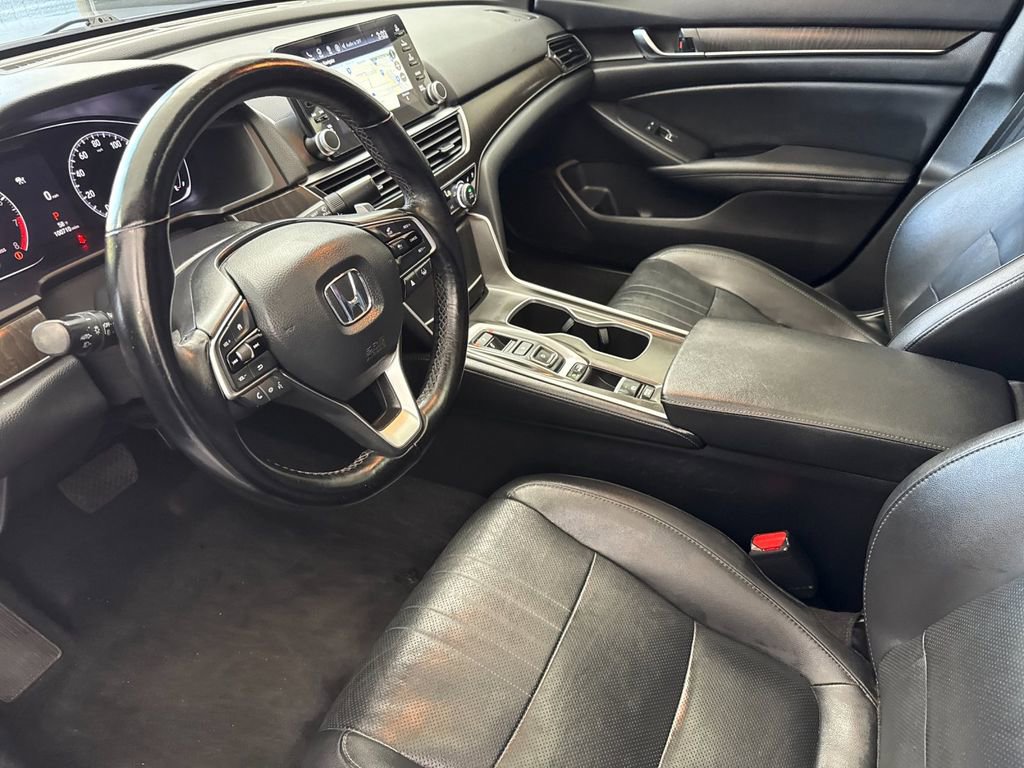 Used 2021 Honda Accord Touring image 9