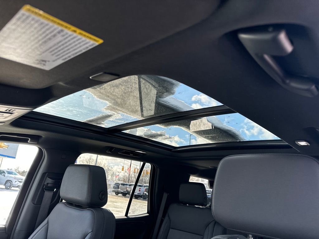 Used 2024 Chevrolet Tahoe Z71 w/ Luxury Package image 23