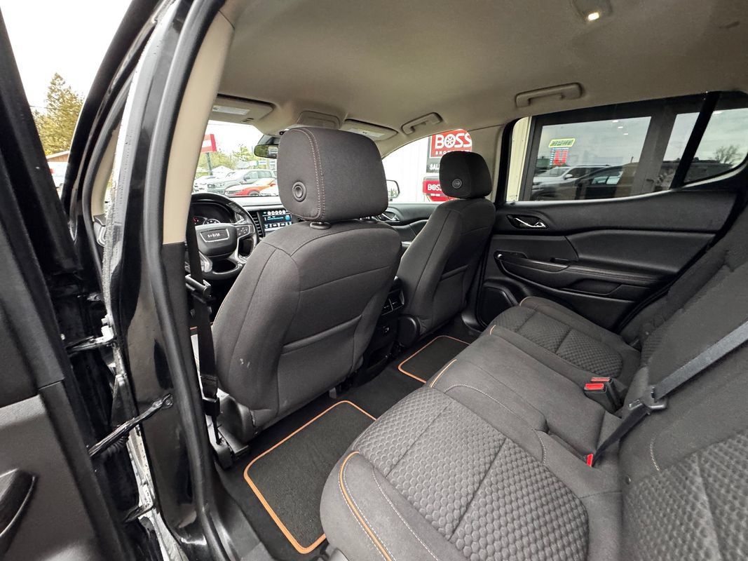 Used 2017 GMC Acadia SLE w/ Driver Alert Package I AWD/4WD image 43