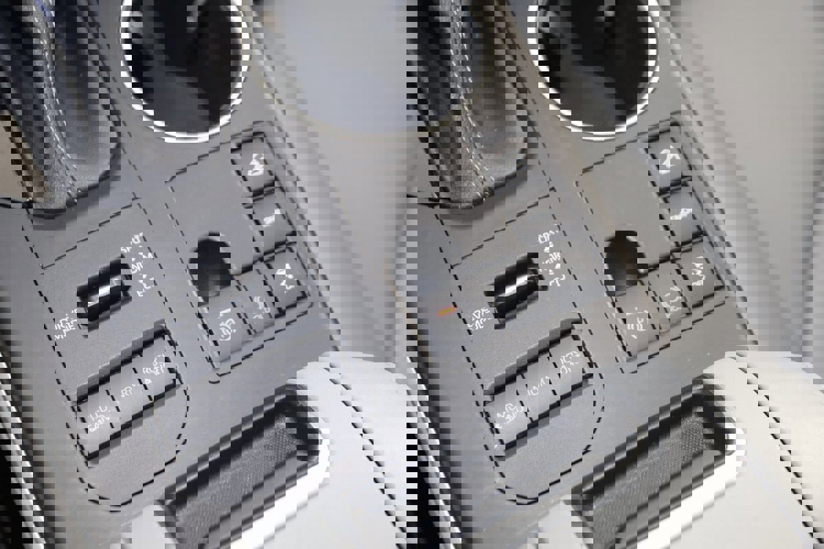 Used 2023 Toyota Highlander XLE image 29