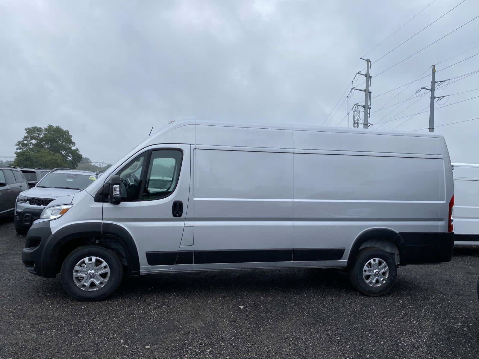 Used 2025 RAM ProMaster 3500 w/ Quick Order Package 22H SLT+ FWD image 8