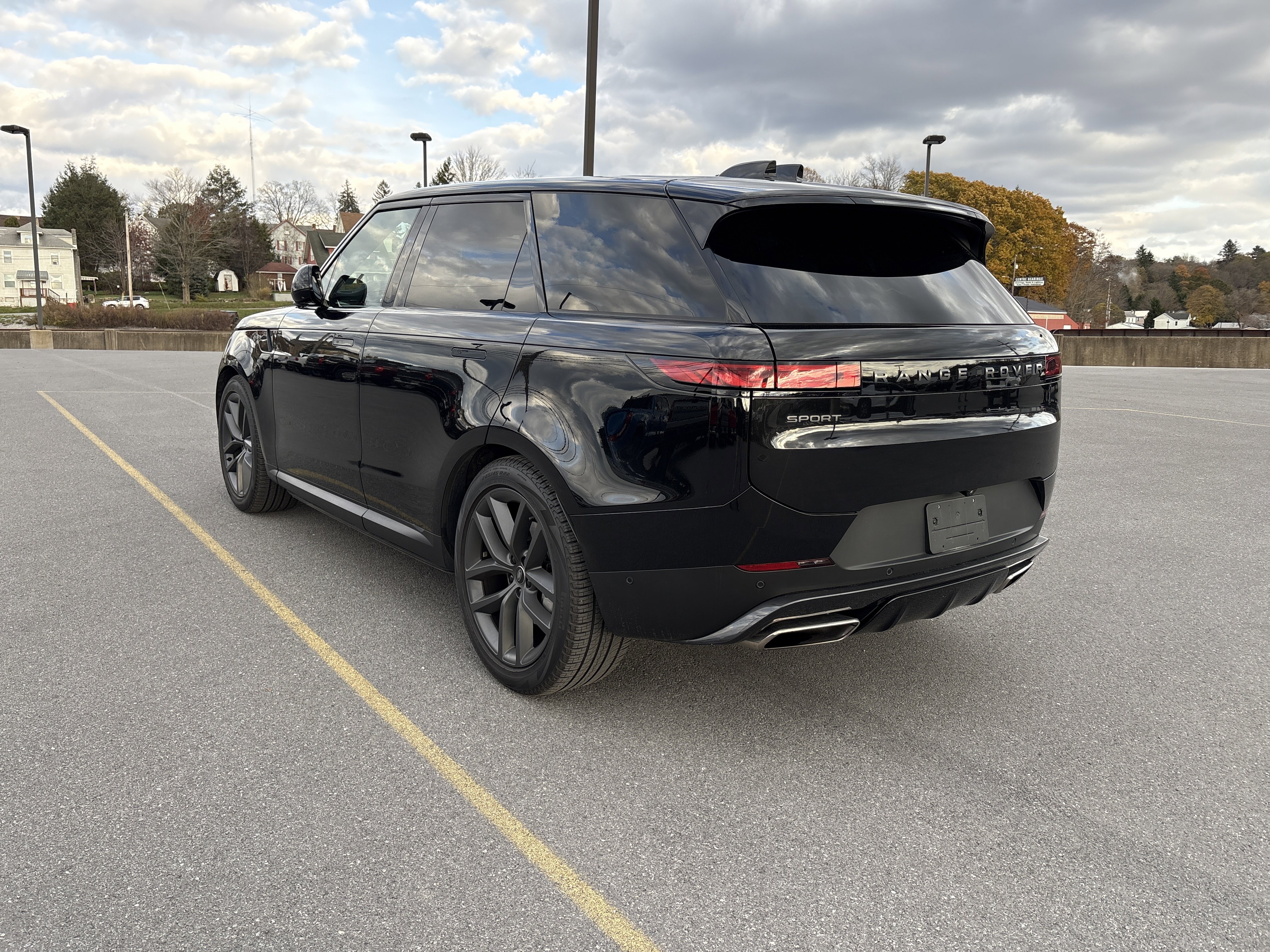 Used 2024 Land Rover Range Rover Sport SE image 6