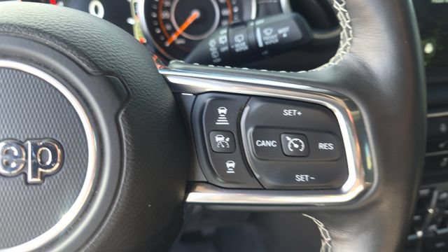 Used 2019 Jeep Wrangler Unlimited Sahara AWD/4WD image 23