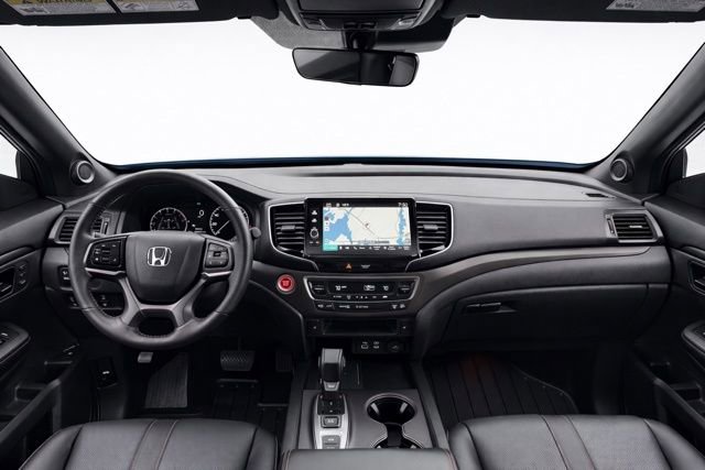 Used 2025 Honda Ridgeline TrailSport image 15