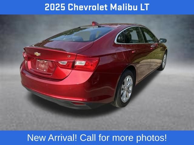 Used 2025 Chevrolet Malibu LT FWD image 3