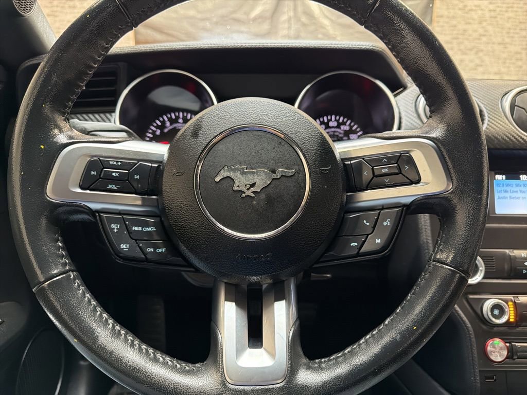 Used 2022 Ford Mustang Coupe RWD image 15