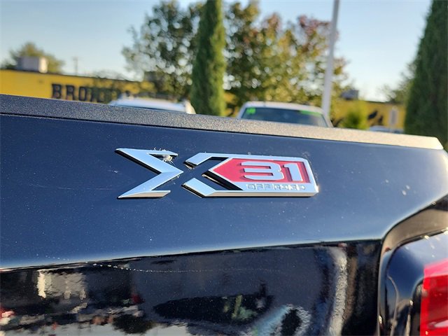 New 2026 GMC Sierra 1500 SLT image 14