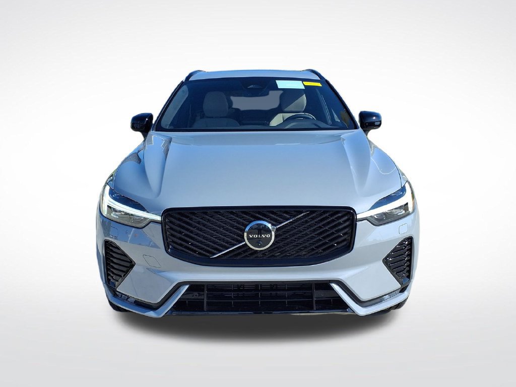 New 2026 Volvo XC60 B5 Plus w/ Protection Package Premier AWD/4WD image 2
