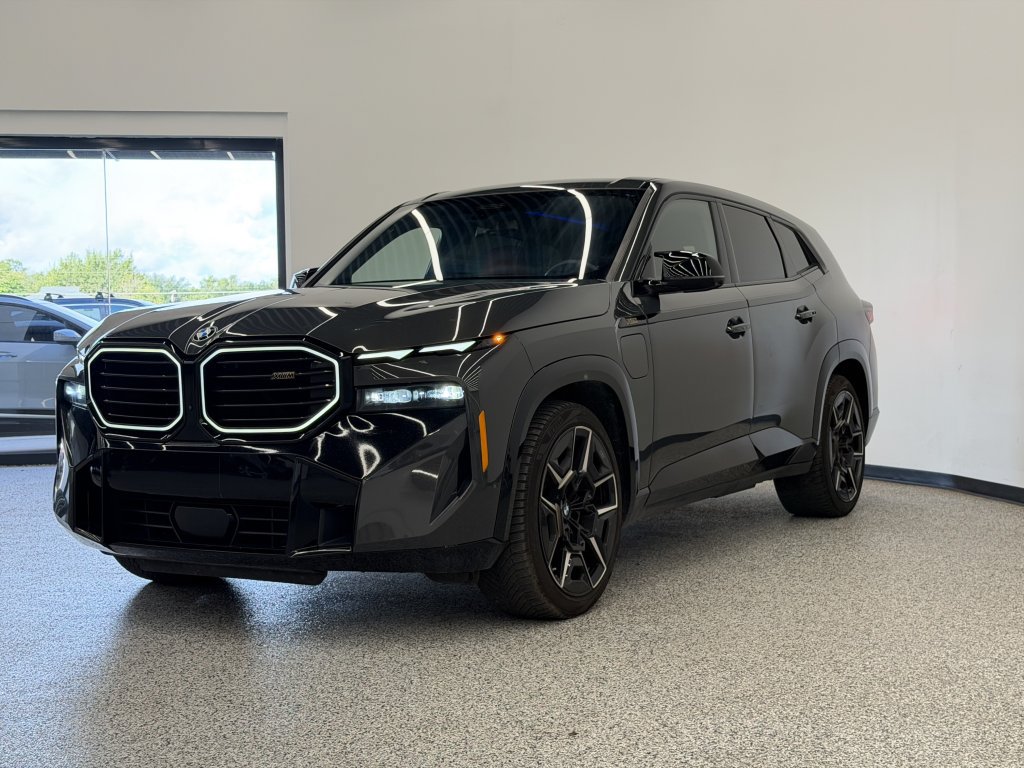 Used 2023 BMW XM AWD/4WD image 1