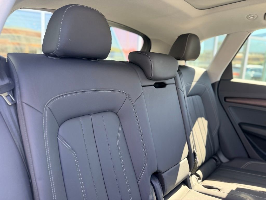 Certified 2023 Audi Q5 2.0T Premium w/ Convenience Package image 19