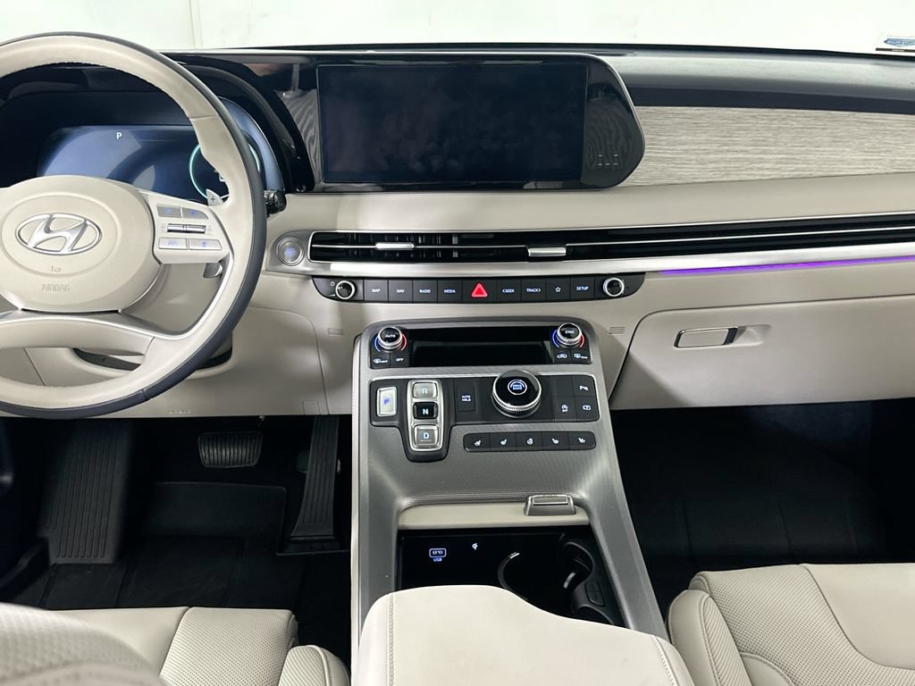 Used 2025 Hyundai Palisade Calligraphy FWD image 19