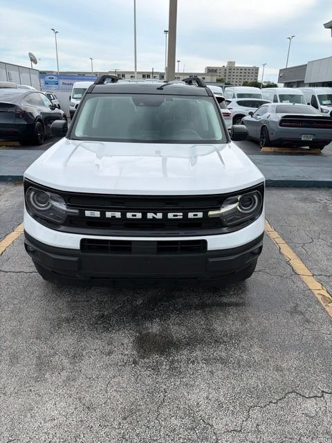 Used 2024 Ford Bronco Sport Outer Banks w/ Tech Package AWD/4WD image 2
