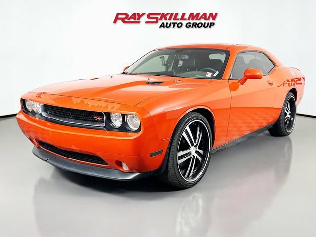 Used 2013 Dodge Challenger R/T Plus RWD image 3