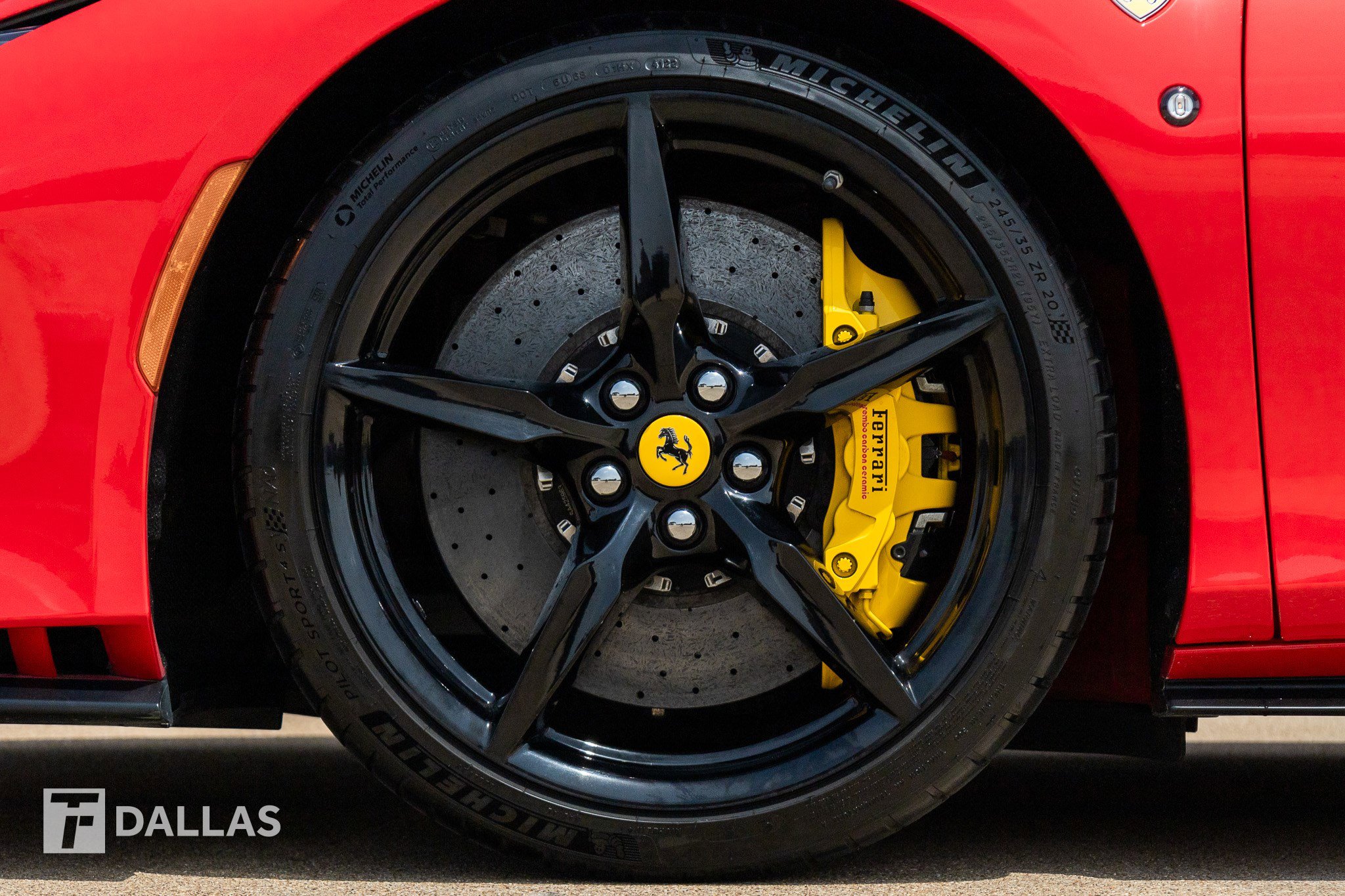 Used 2020 Ferrari F8 Tributo RWD image 8