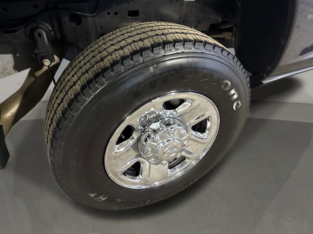 Used 2024 RAM 2500 Tradesman w/ Chrome Appearance Group image 9