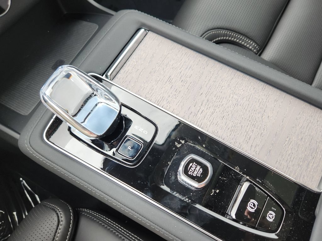 New 2026 Volvo XC90 T8 Ultra w/ Lounge Package AWD/4WD image 11