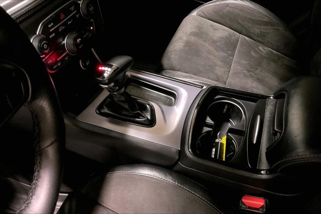 Used 2022 Dodge Charger R/T w/ Plus Group RWD image 17